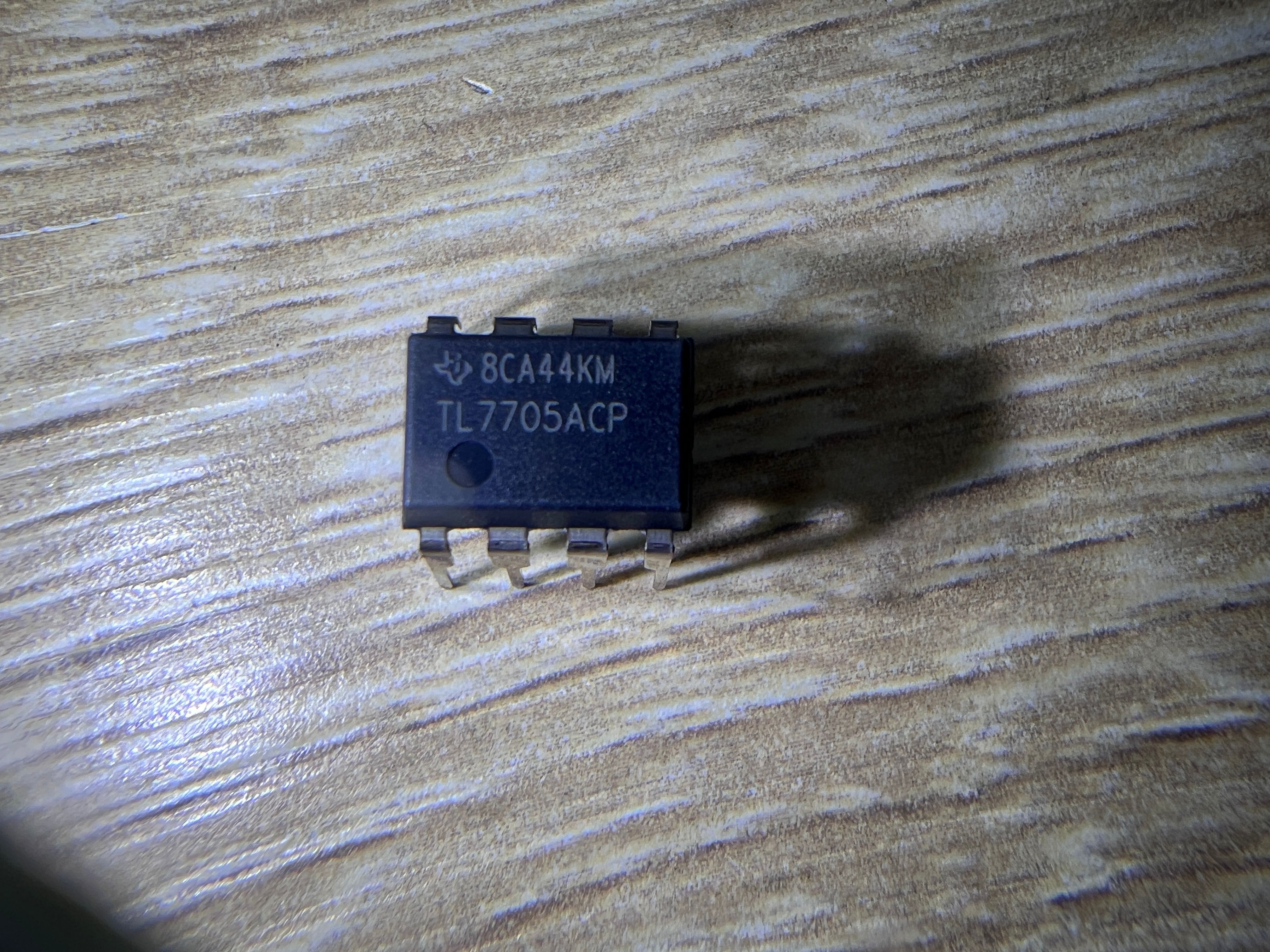 TL7705ACP